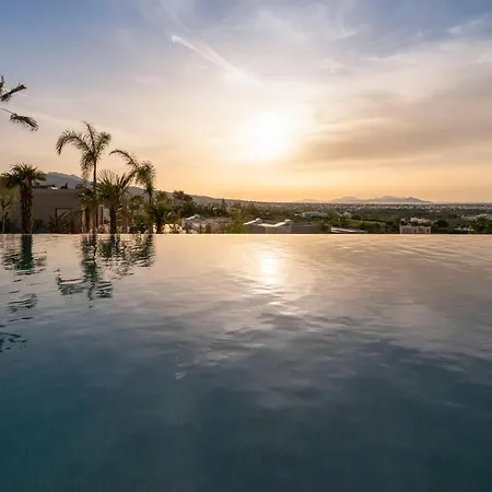 Maravilla Luxury Living