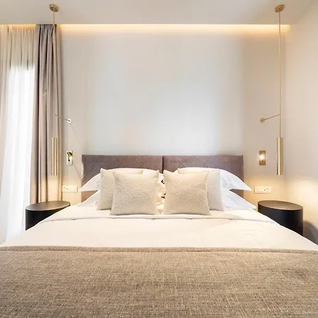 Maravilla Luxury Living