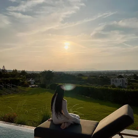 Maravilla Luxury Living