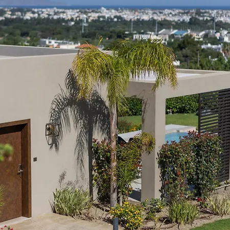 Maravilla Luxury Living *