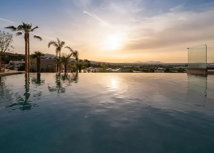 Maravilla Luxury Living &