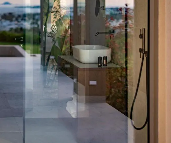 Villa Maravilla Luxury Living & *