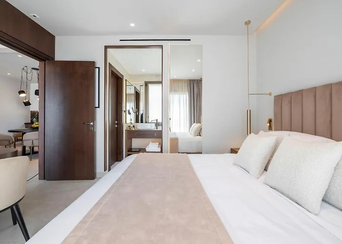 Maravilla Luxury Living & Villa