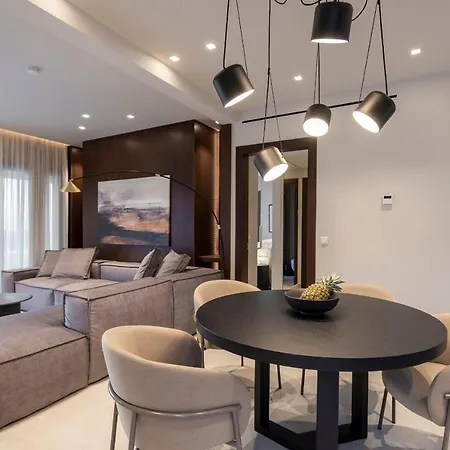 Maravilla Luxury Living