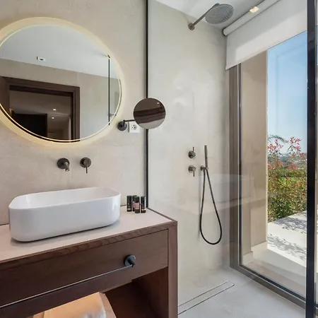 Maravilla Luxury Living