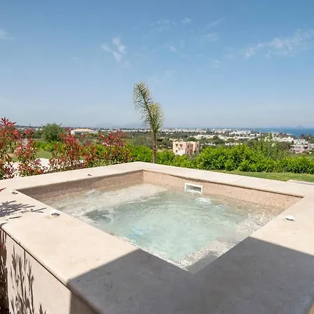 Villa Maravilla Luxury Living